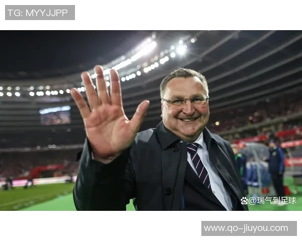 东体报道米赫涅维奇或将执掌国足足协对此传闻保持沉默